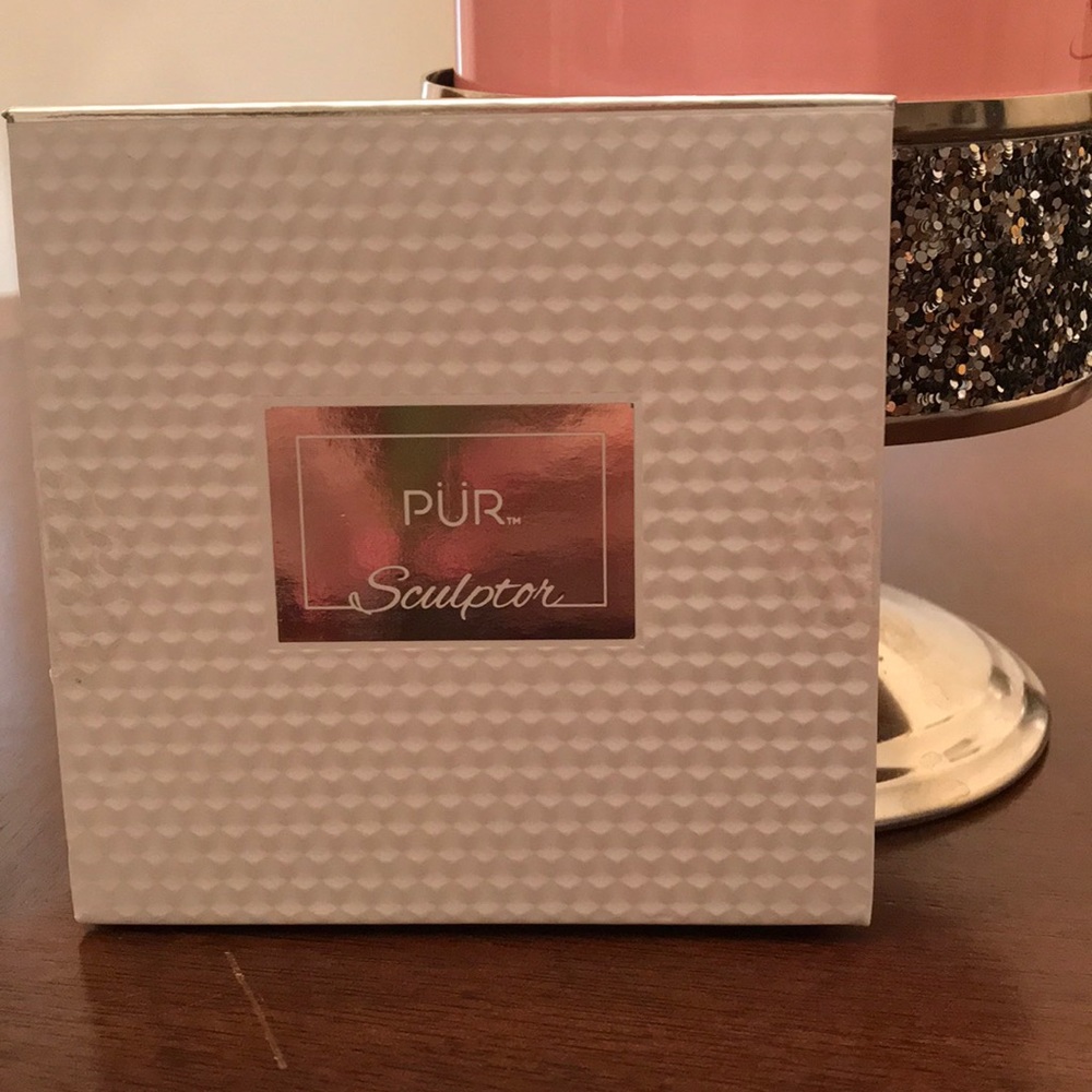 PUR sculpting palette 💕